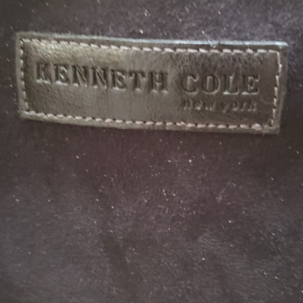 Purse - Picture 2 of 6